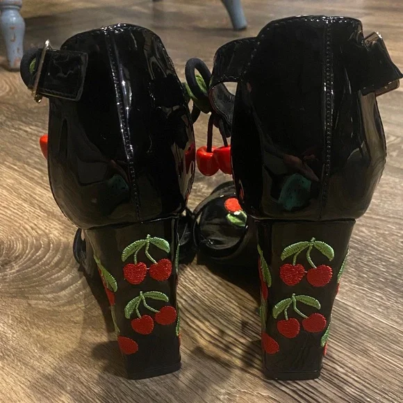 Black Cherry Embellished Women's Heels - Picture 3 of 9